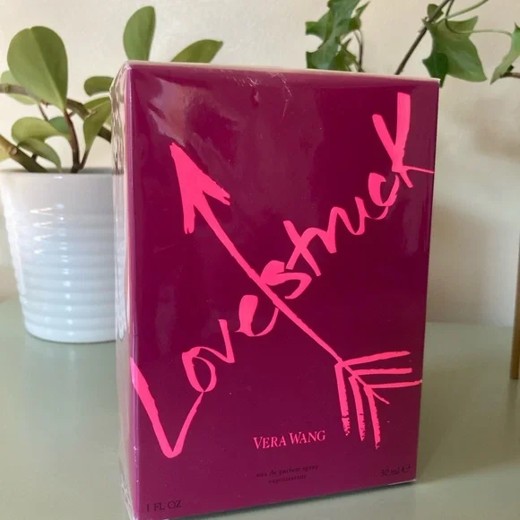 Love Struck Eau De Perfume by Vera Wang NEW - Picture 1 of 4